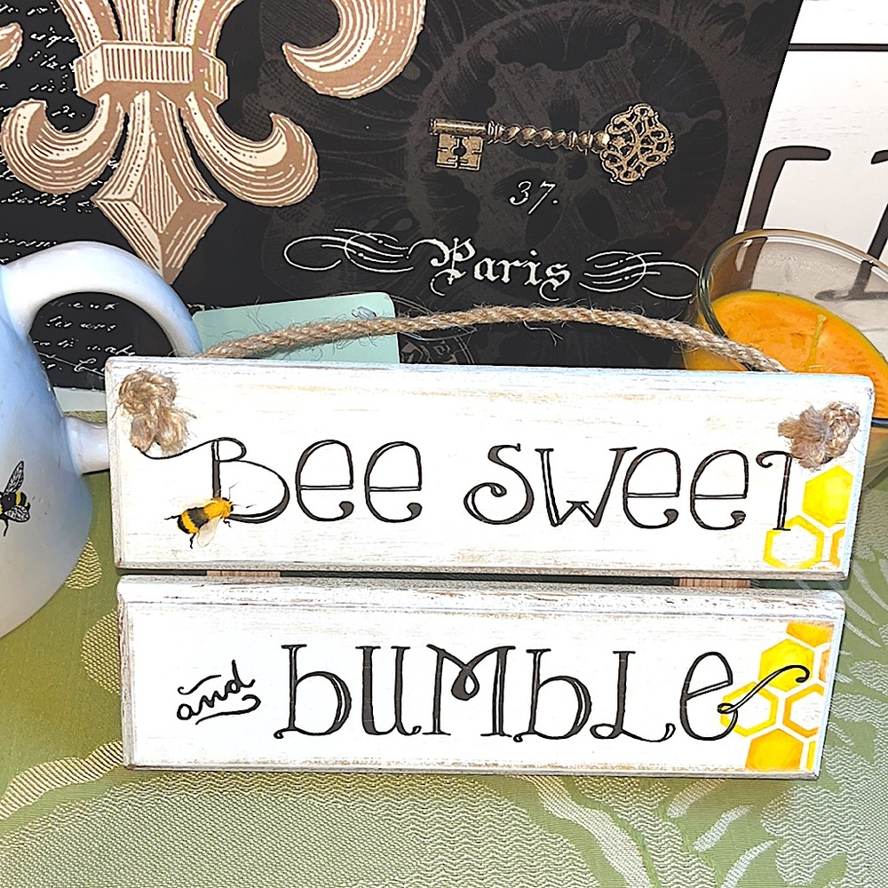 Nwt yellow spring bee bundle gold bow flip flops &wood sign βBee Sweet&Bumbleβ - Picture 10 of 16